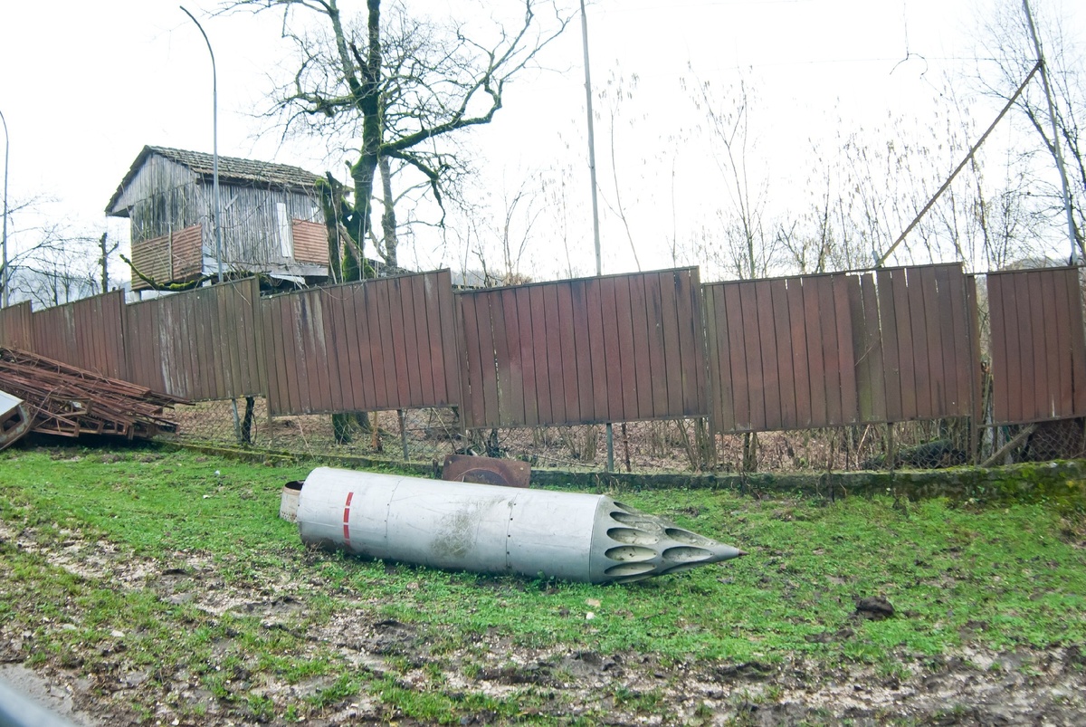 Да-да, это реально ракетница. Как ее применяют в деревенском быту  я даже предположить боюсь!