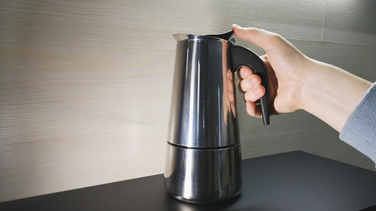 Гейзерная кофеварка .