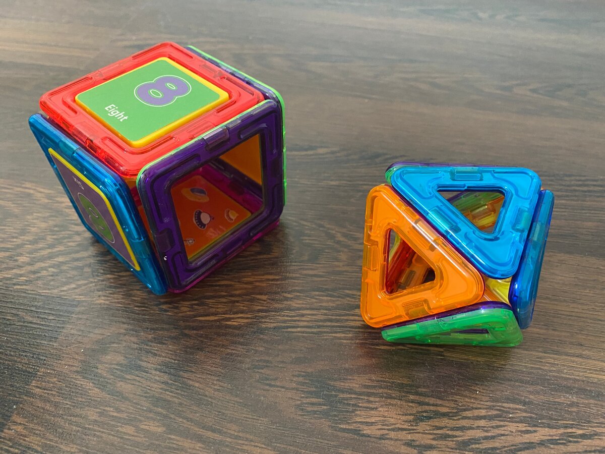 Фигурки из магнитного конструктора. Фото из личного архива