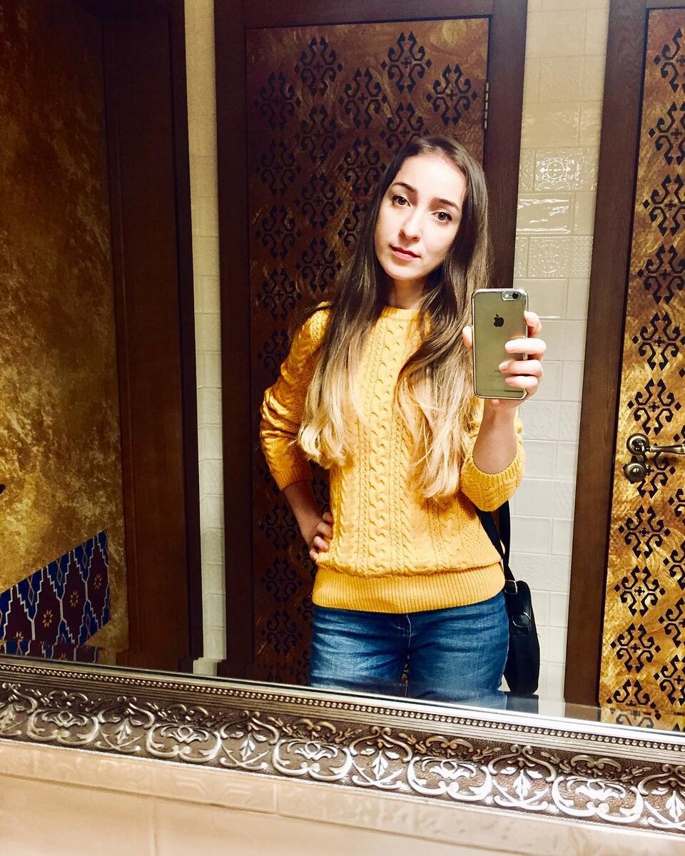 https://www.instagram.com/elya_aprelya/