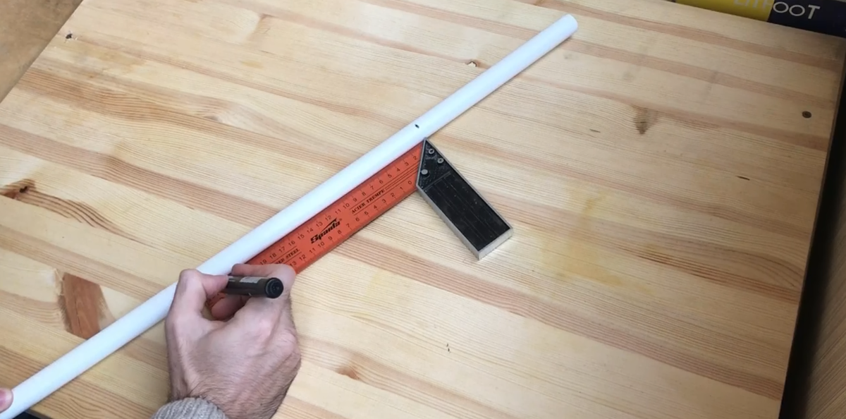 Разметка ПВХ трубы - удобнее делать всё маркером