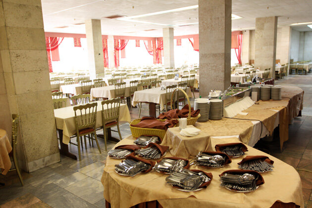 Фото из сети. Столовая, она же ресторан.