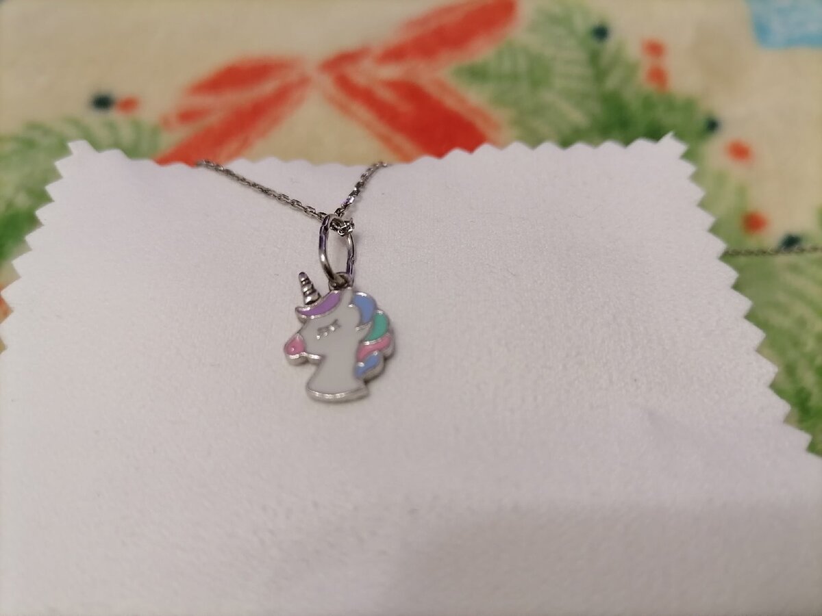 Кулон для именинницы