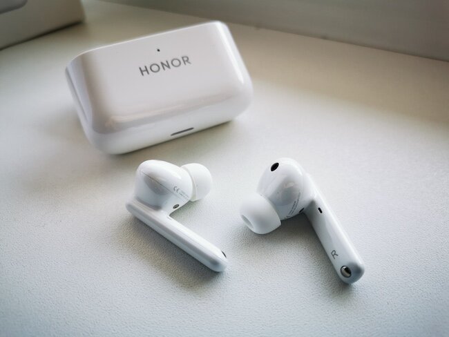 Наушники honor earbuds lite. TWS Honor Earbuds 2 Lite. Наушники TWS Honor Earbuds 2 Lite черный. Наушники хонор Эйрбас 2 Лайт. Наушники Honor Earbuds 2 se.