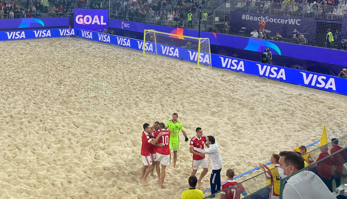 Борьбы в матче России и Японии в Лужниках не получилось. Фото: ФИФА