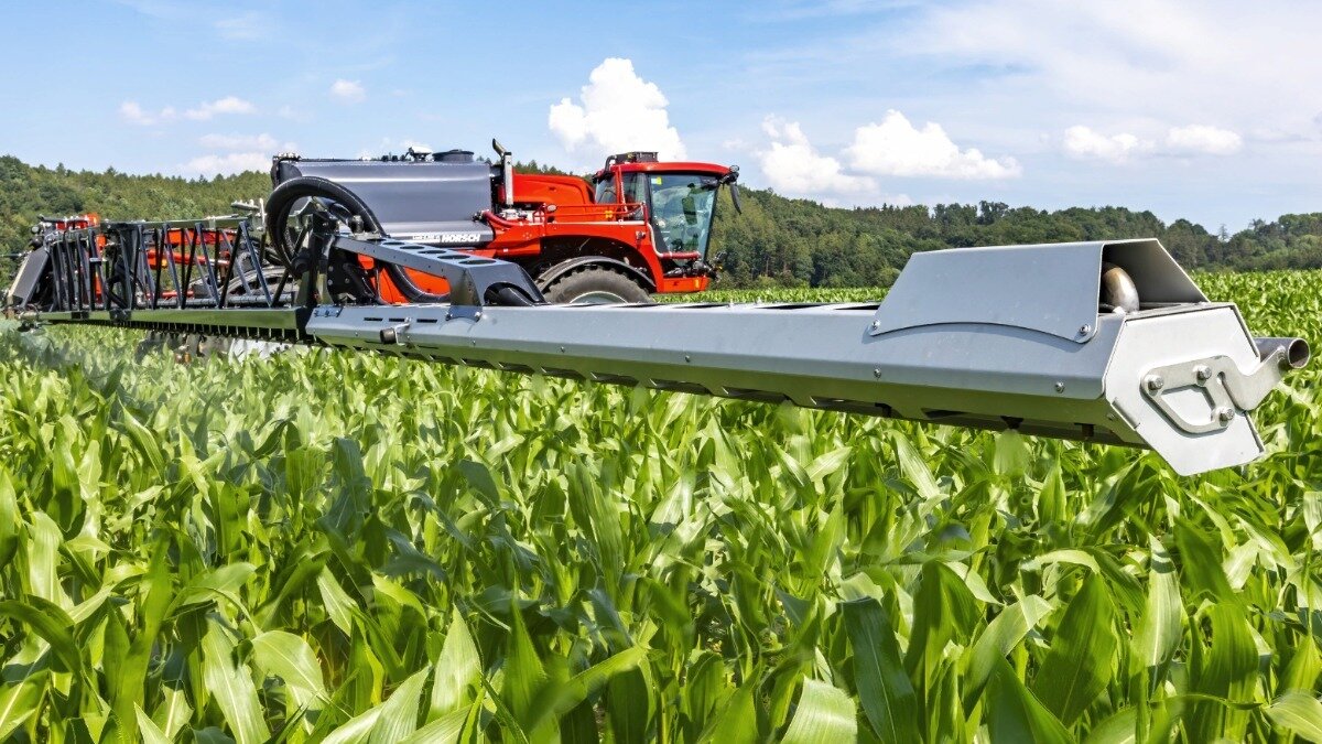 Обработка кукурузы самоходным опрыскивателем Horsch Leeb 6300 VL. Фото: horsch.com