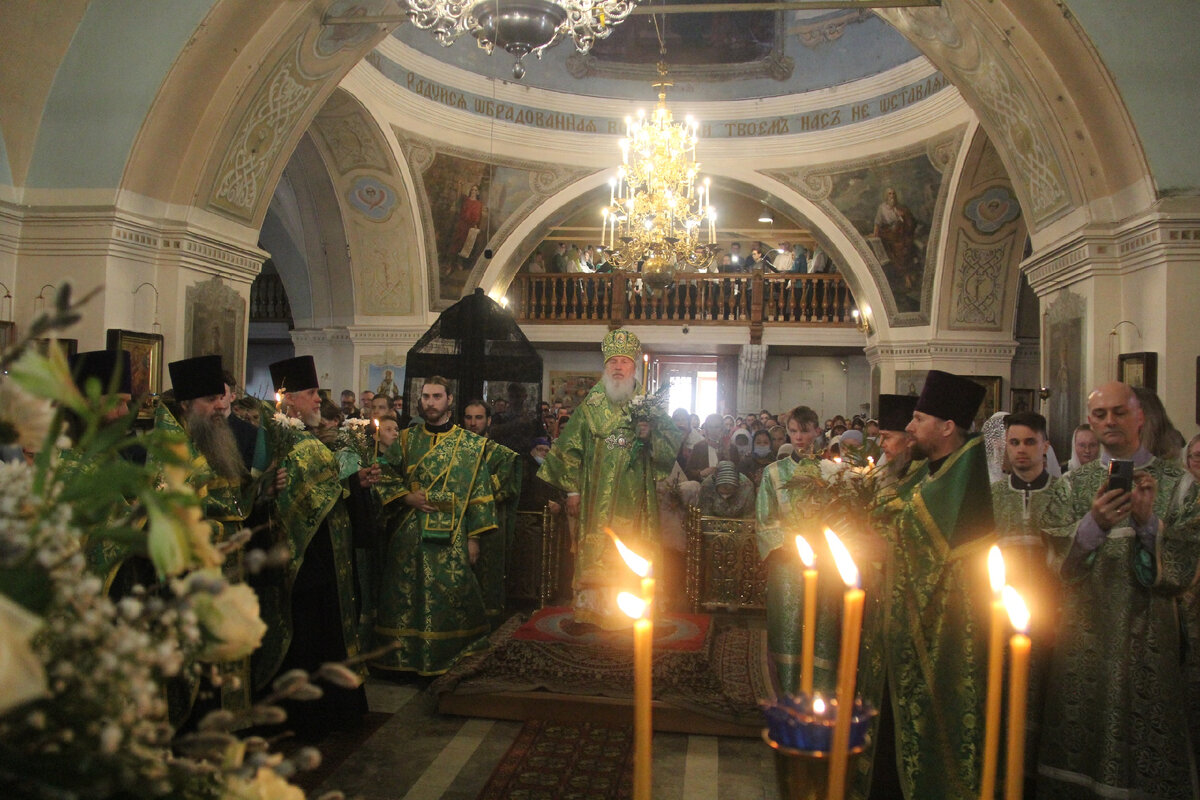 Знаменский кафедральный собор Тюмень священники