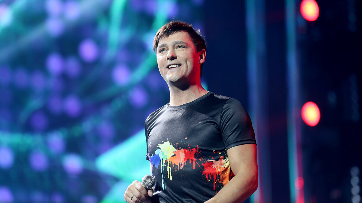 На фото6: певец Юрий Шатунов, яндекс картинки