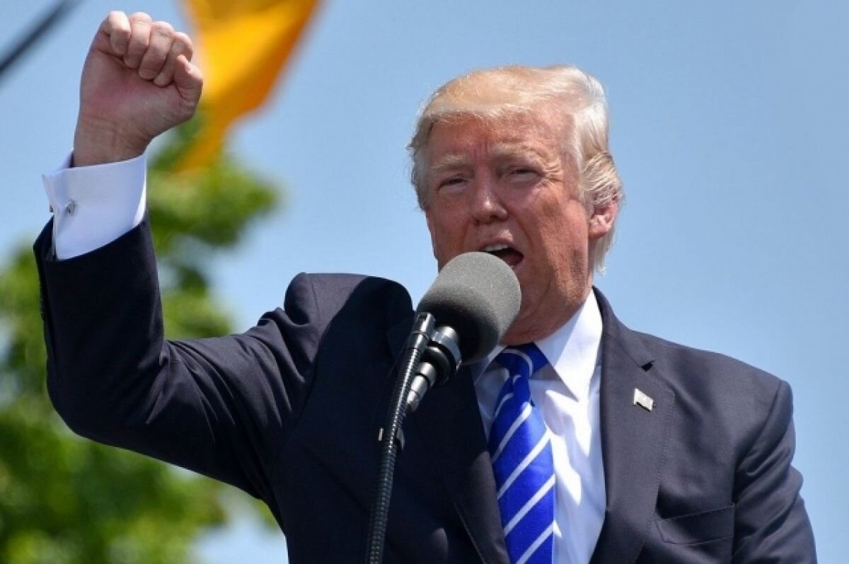    В поместье Трампа хранилось более 300 секретных документов