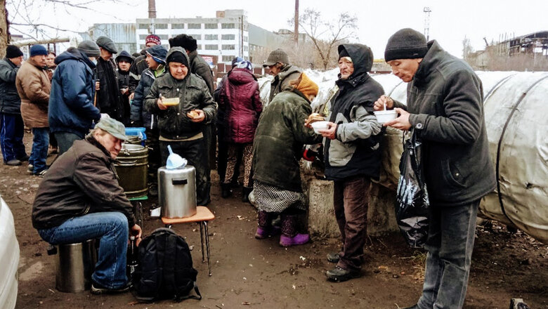 Плавное снижение: эксперты утверждают, что резкого роста бедности в стране не будет