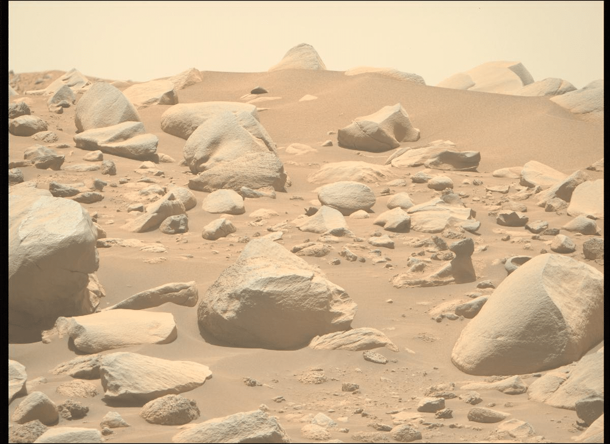    Марсианский пейзаж / © NASA