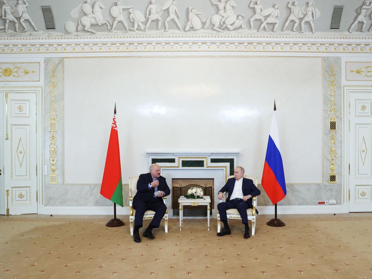    Президент РФ Владимир Путин и президент Белоруссии Александр Лукашенко во время встречи© РИА Новости / POOL