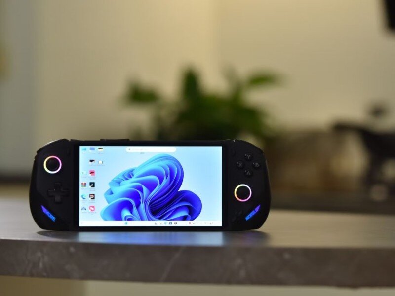    Консоль ONEXFLY с экраном 120 Гц и чипом Ryzen 7 оценили в $739