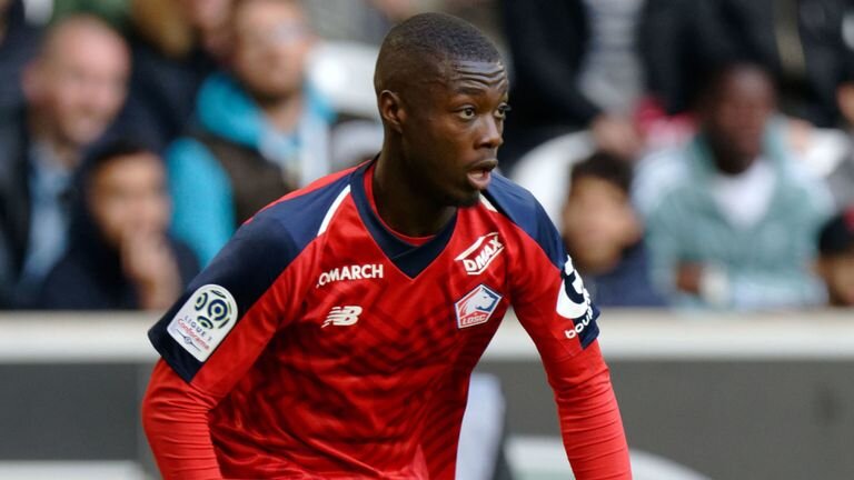 Николя Пепе прибыл в Лондон во вторник для прохождения медицинского обследования