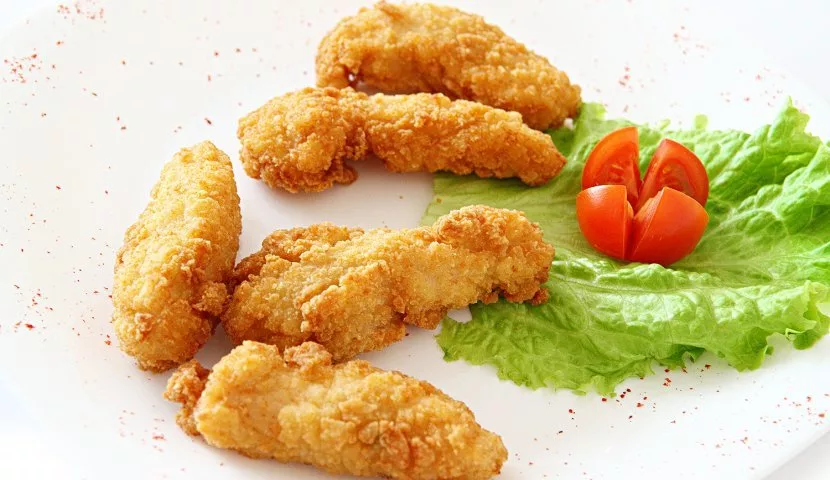 Наггетсы как в kfc. Стрипсы куриные кфс. острые стрипсы кфс. наггетсы кфс. наггетсы и стрипсы кфс.