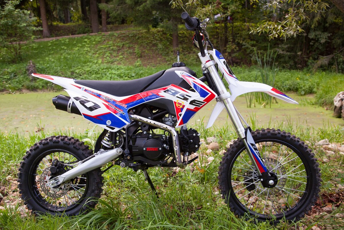 Питбайк - идеальная техника для начинающего мотоциклиста.