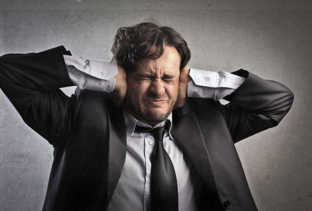 человек, уши, руки