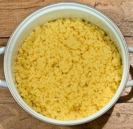Готовая крупа кускус.