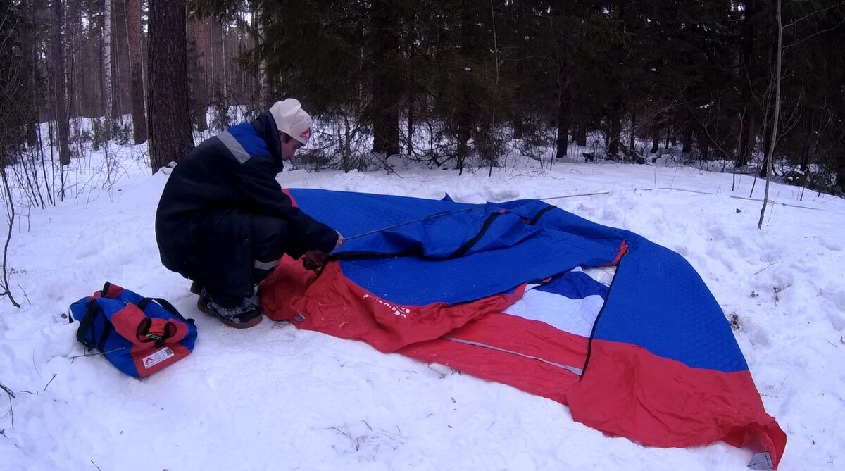 Пробиваю путик до своего дома в лесу \ Поход — сутки в лесу