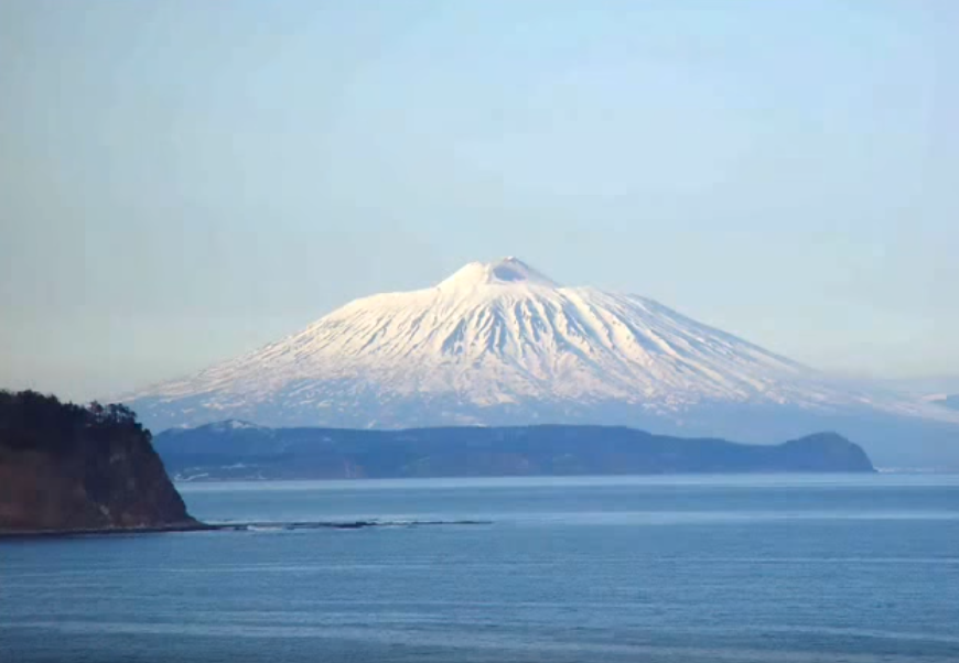 Кунашир. Вулкан Тятя