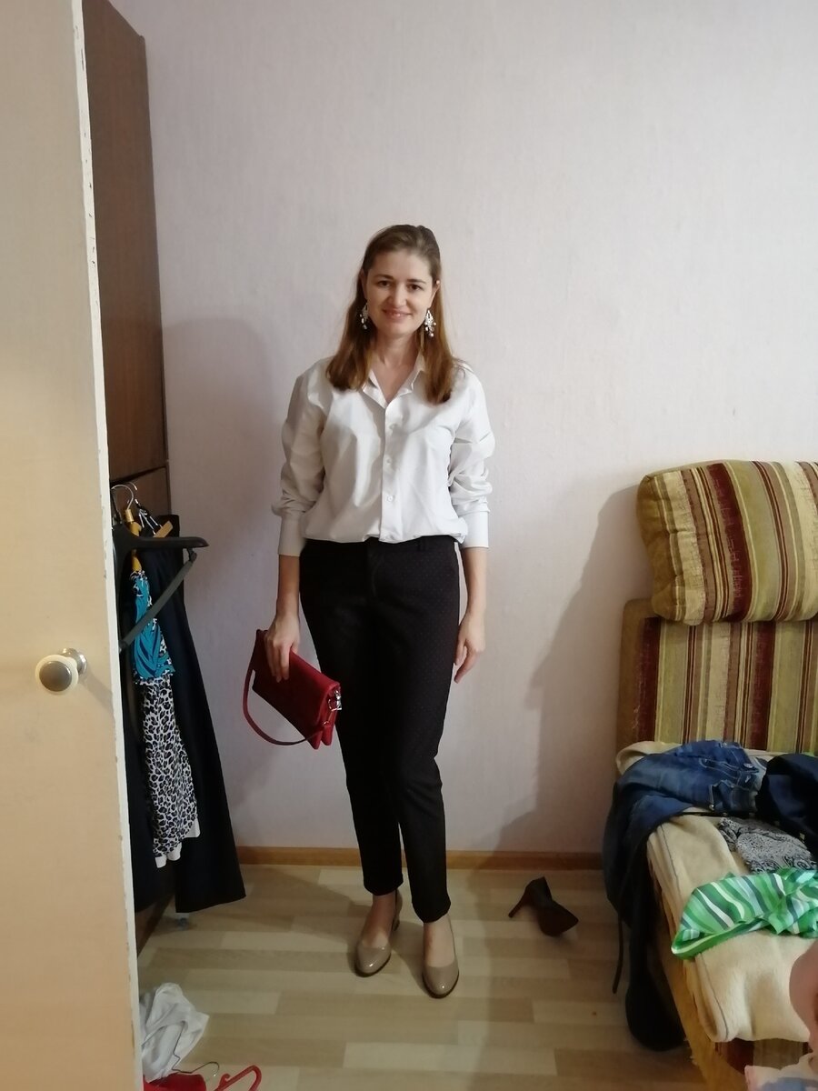 рубашку, кстати, у мужа взяли