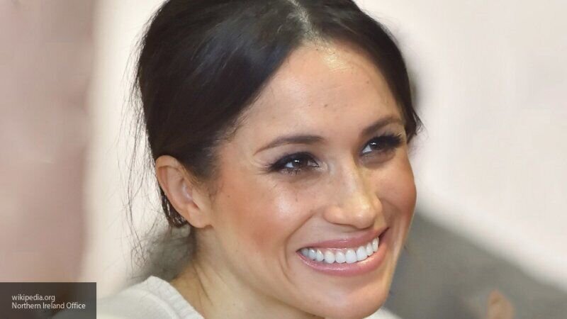 Ох уж эта крайне искренняя улыбка! 