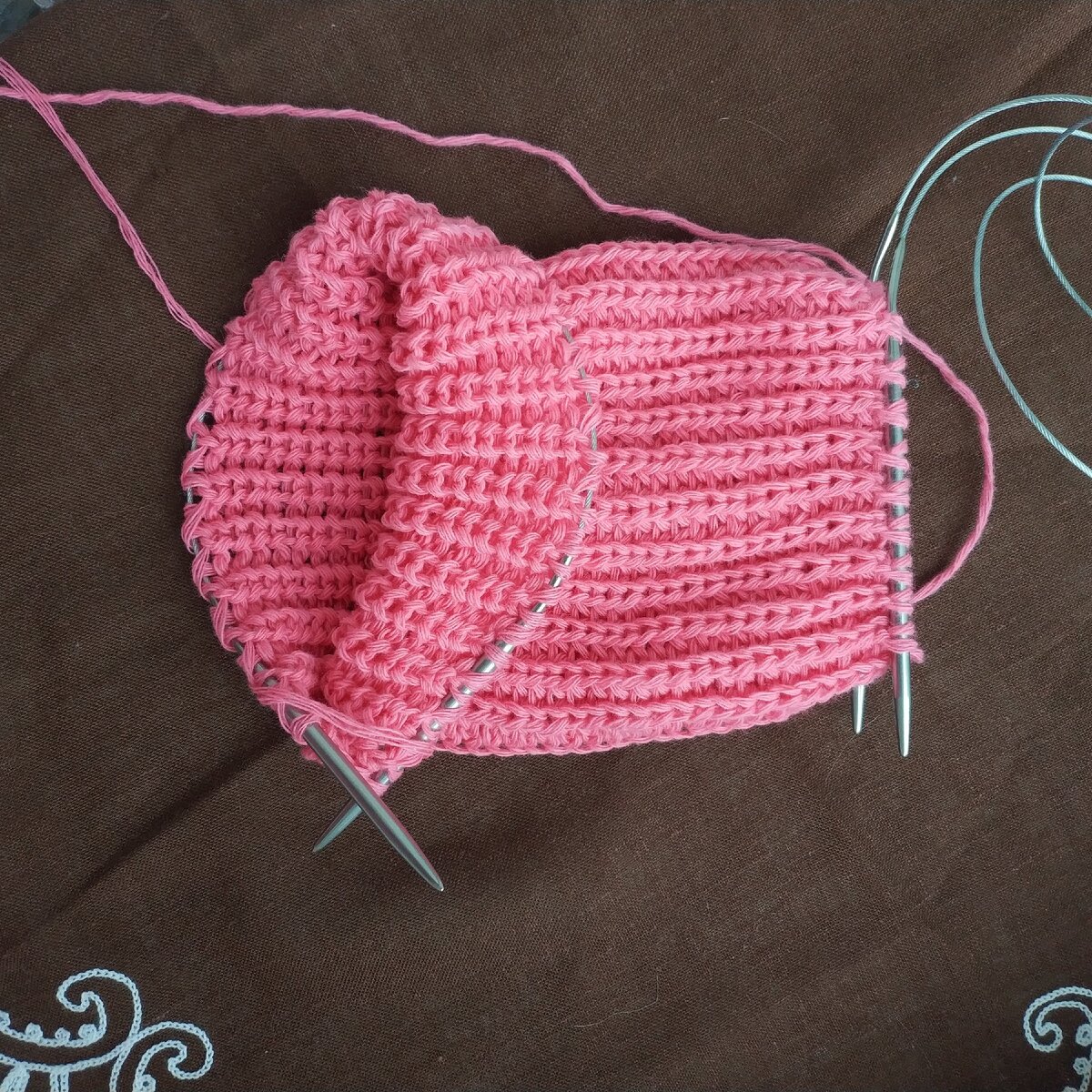 Справа наборный край, который я распустила.