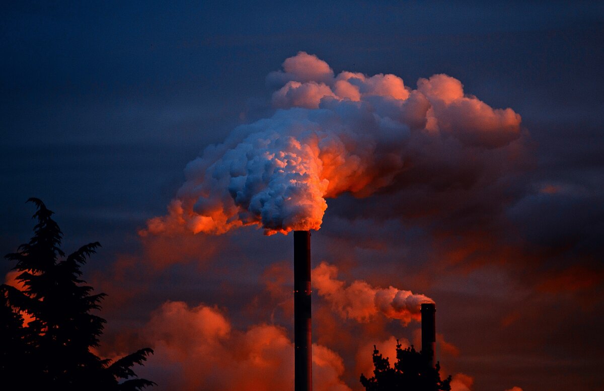 https://www.pexels.com/photo/smoke-coming-out-of-pipe-60575/