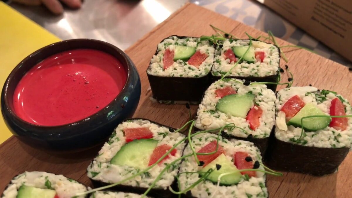 Сыроедческие роллы