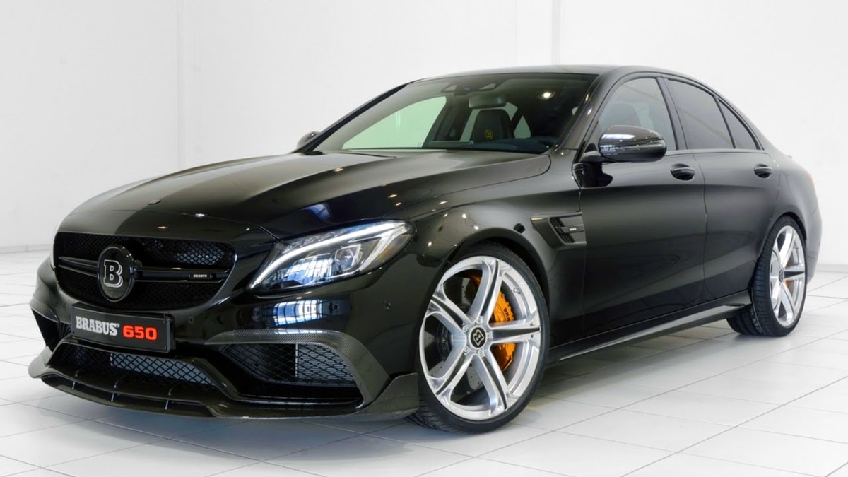 Mercedes C63 AMG Brabus 650