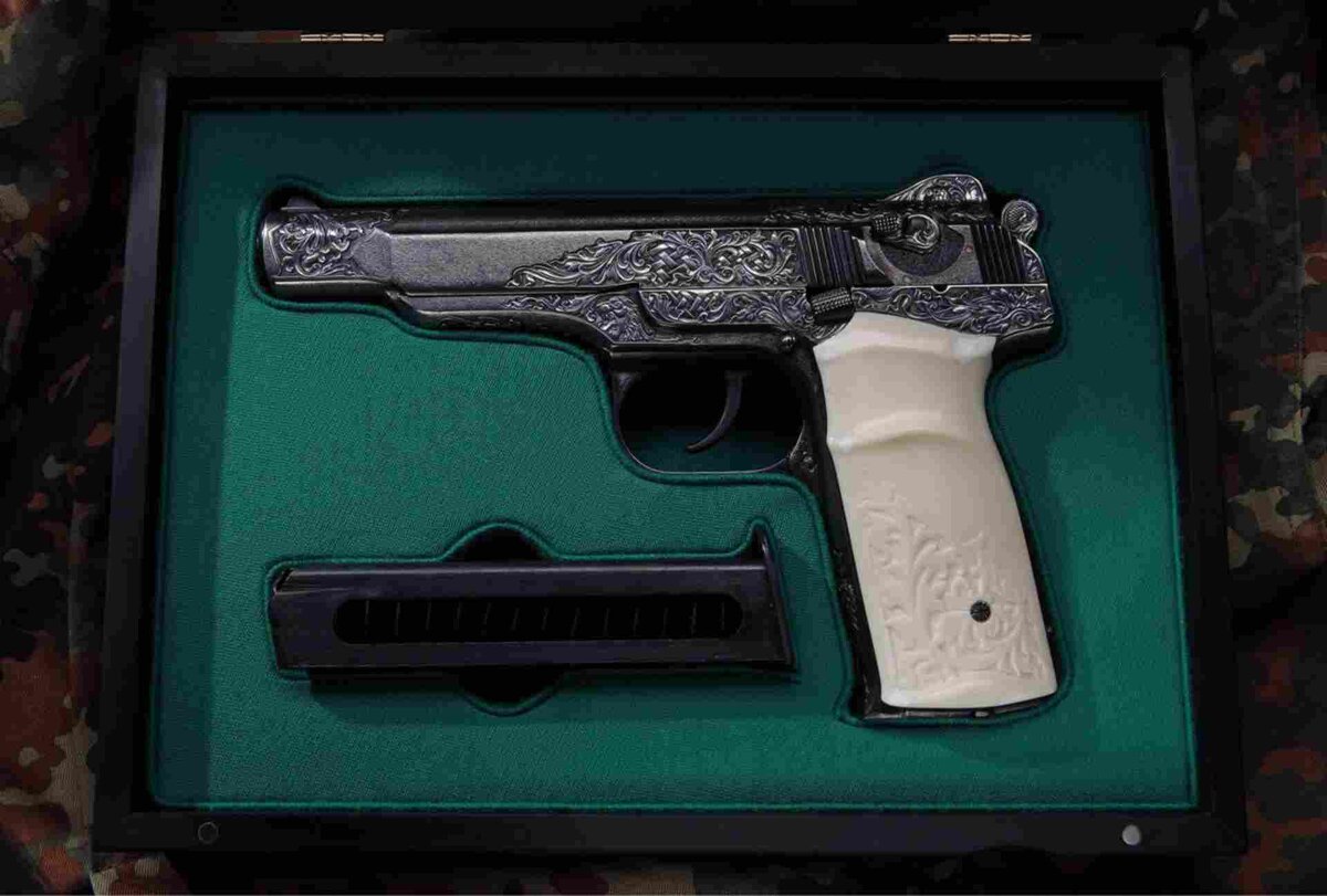 Травматический пистолет Стечкина АПС Автор Муса Альмов