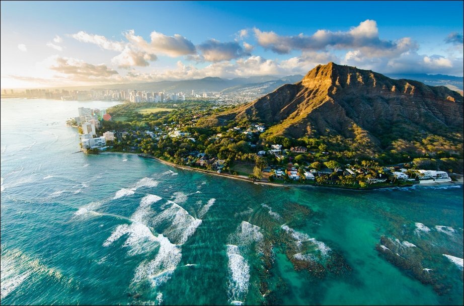 Гавайские острова известные своей красотой, растянулись цепочкой  крупных и мелких островов на просторах Тихого океана