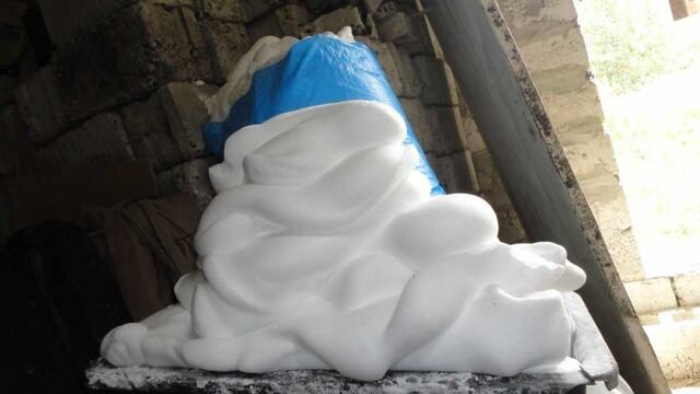 Пеноизол напоминает пену для бритья