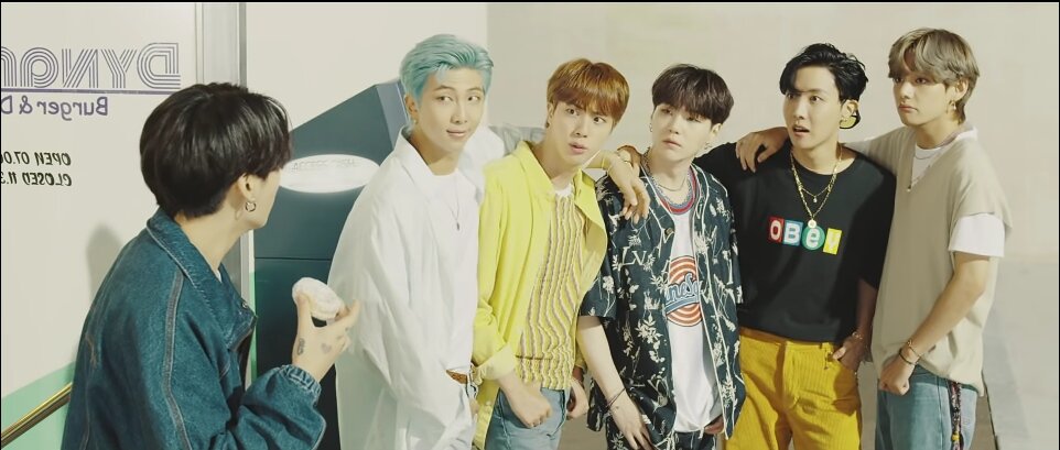 Типичные лица кей-попа