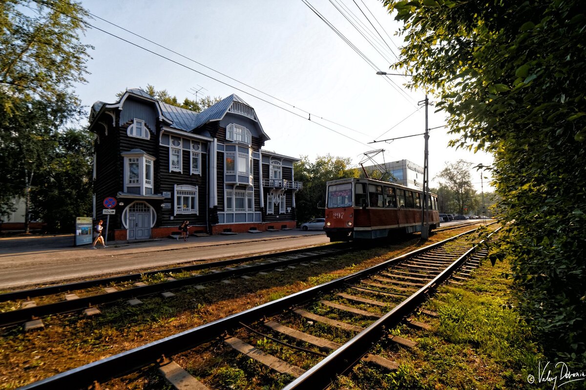 томск люди. фонтан в губернаторском квартале томск. днепропетровск детская железная дорога. куда можно сходить в томске с девушкой. сцены на новособорной.