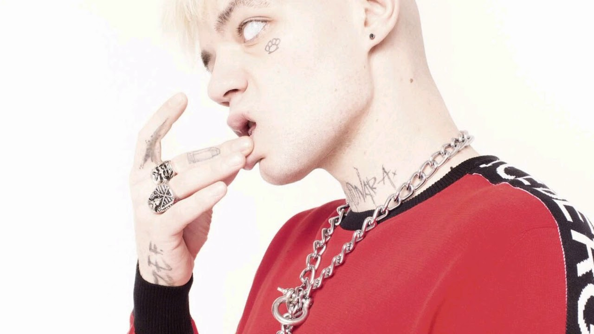 По два миллиона долларов в этом году получили рэпер Алексей «Элджей» Узенюк и композитор Слава Марлоу, который с недавних пор сотрудничают вместе. Они стали самыми успешными среди богатых аутсайдеров.