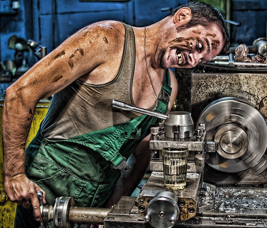 Картинка с сайта "pbs.twimg.com"