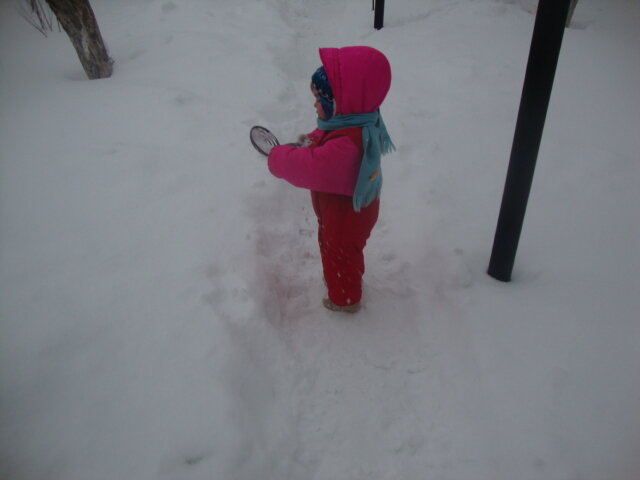 Зимой надо тепло одеваться