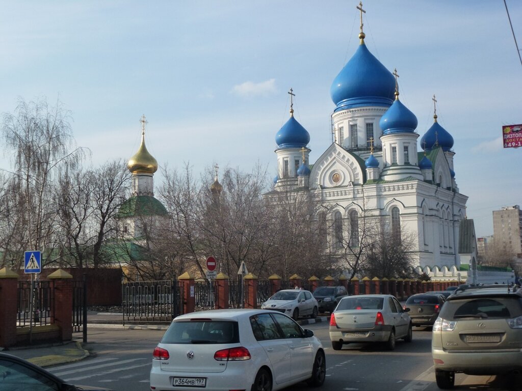 Николо-Перервинский монастырь внутренний вид. Николо-Перервинский монастырь в 1380 году. Николо-Перервинский монастырь внутри описание.