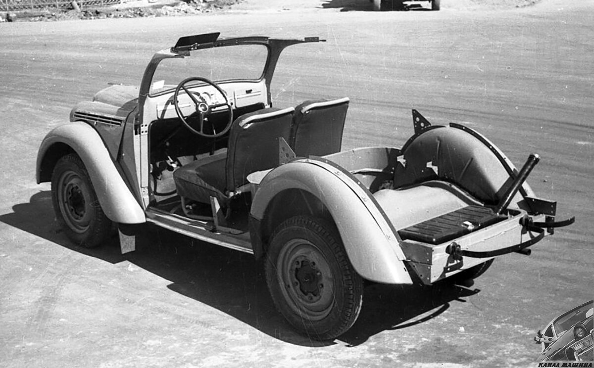 Самоходная платформа, положенная в основу фургона "Москвич-400-422"