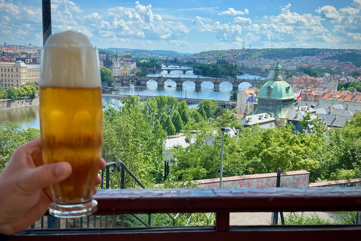 Губит людей не пиво губит людей вода картинки