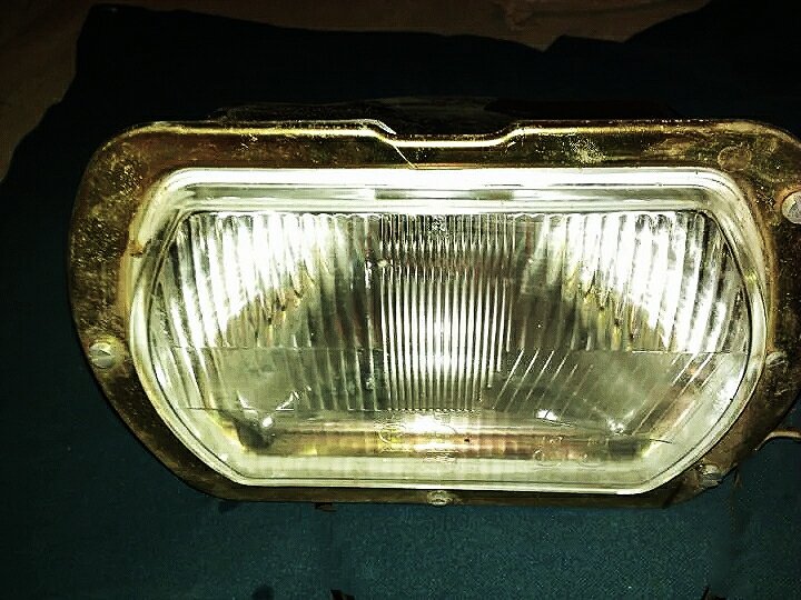 Фара от Москвича 412