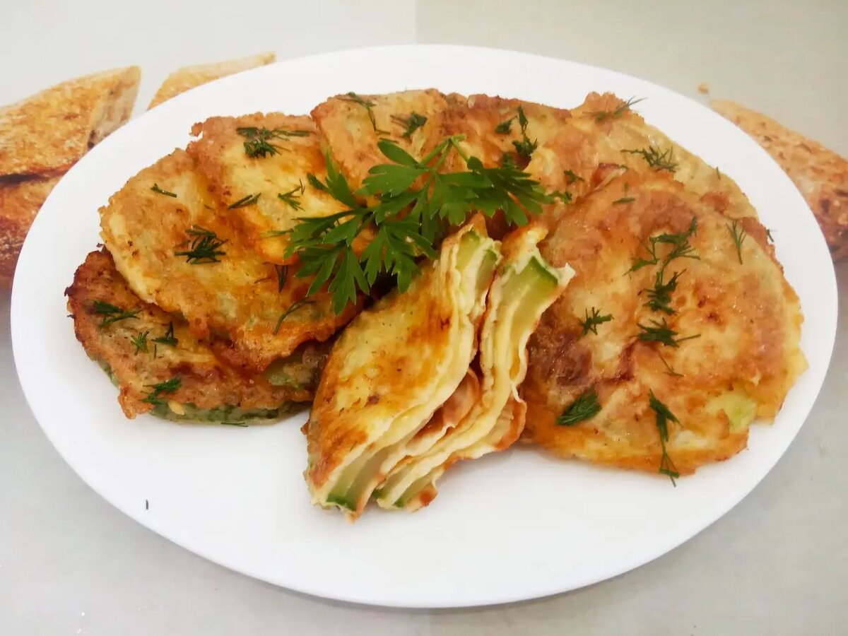 Кабачки в кляре с твердым сыром