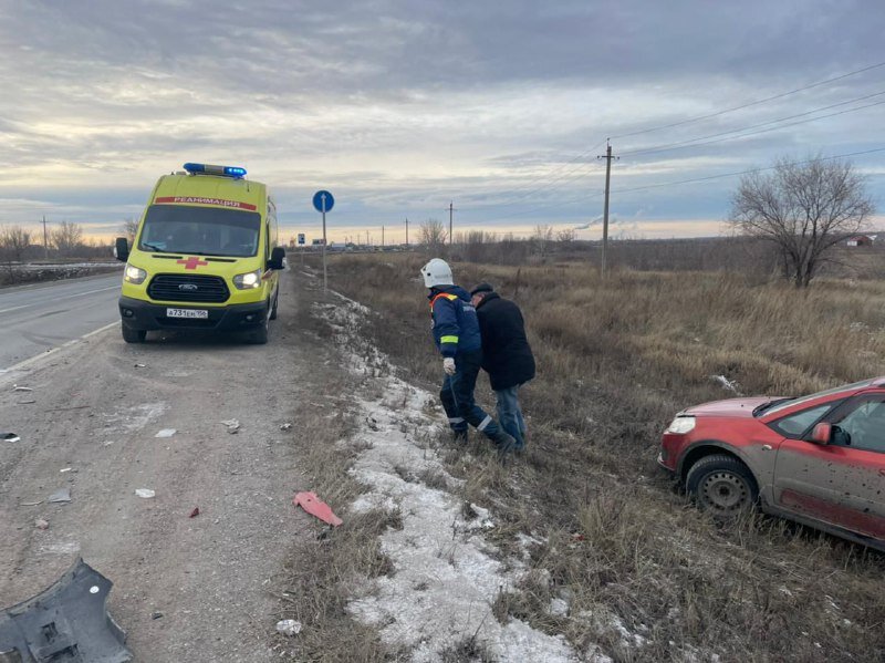    На трассе Оренбург-Казань столкнулись два легковых автомобиля Елена Шкатова