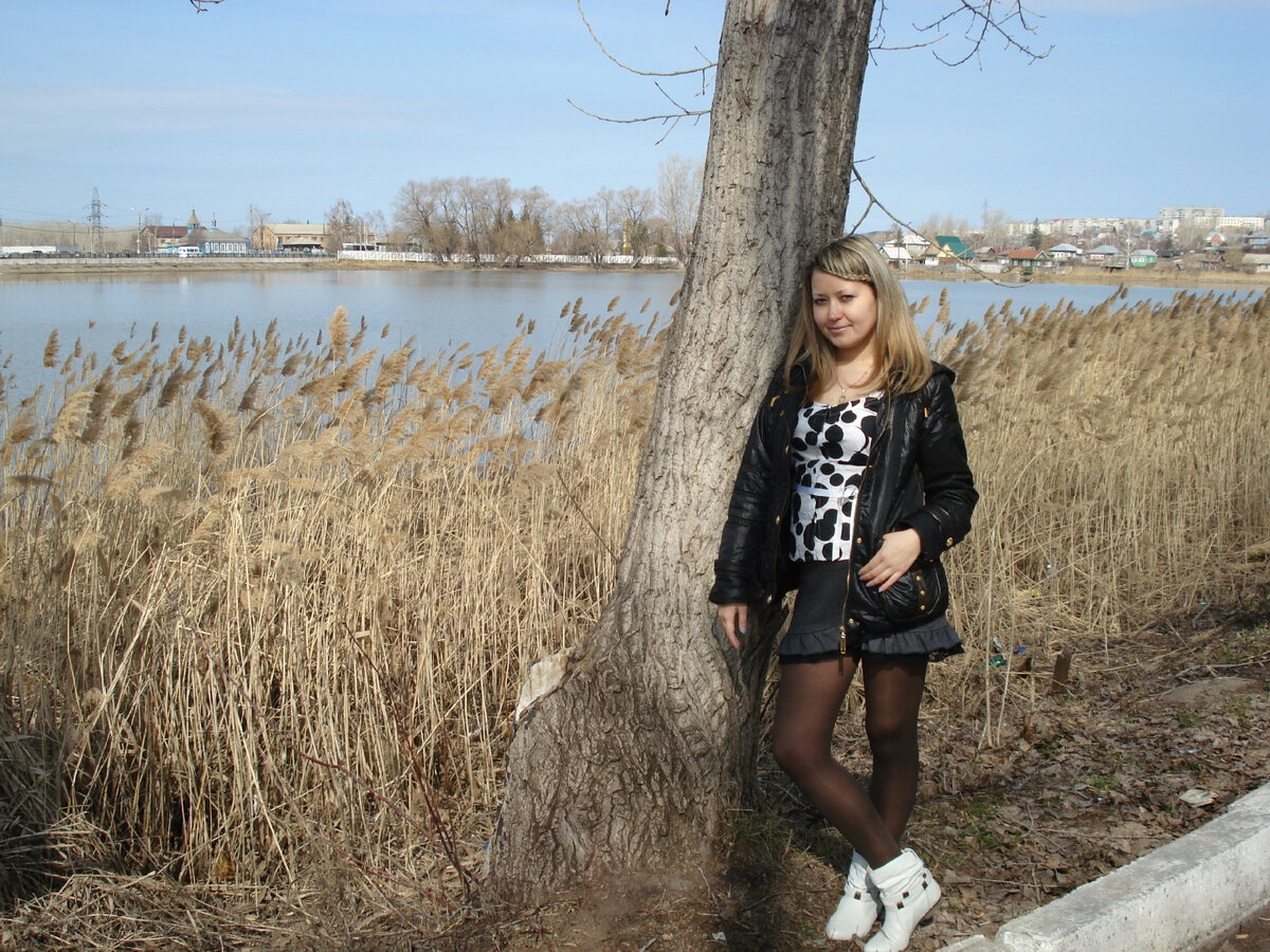 Через неделю после этой фотографии ушла в ночь к счастливой жизни матери-одиночки.