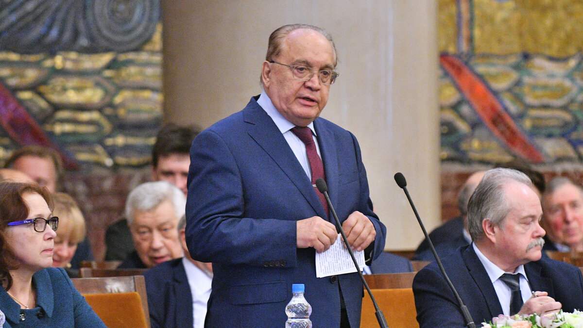 Ректор МГУ во время дня открытый дверей