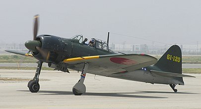 Mitsubishi A6M Zero - символ побед ВВС Японии. Хотя побеждали "Вэллы" и "Бетти"