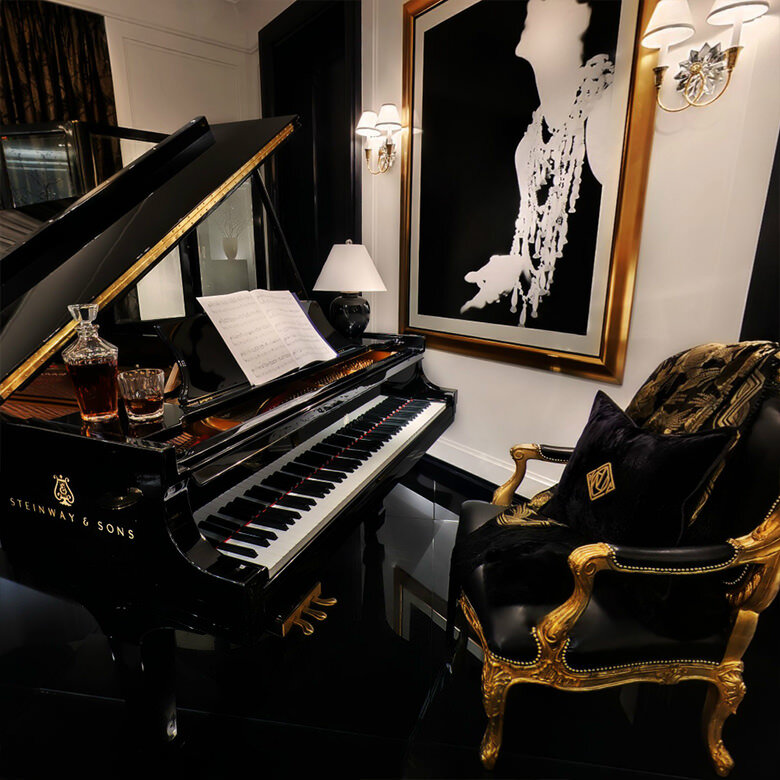 Studio grand piano. Черный рояль. Пианино черное. Рояль в кабинете. Комната с роялем.