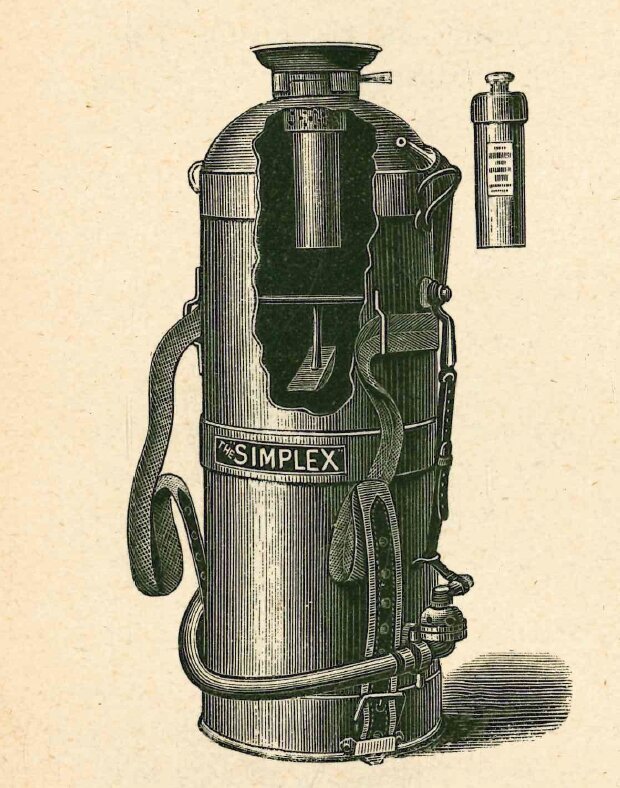Первый огнетушитель изготовлен. Пенный огнетушитель Лорана. Старинный огнетушитель. Первый огнетушитель.