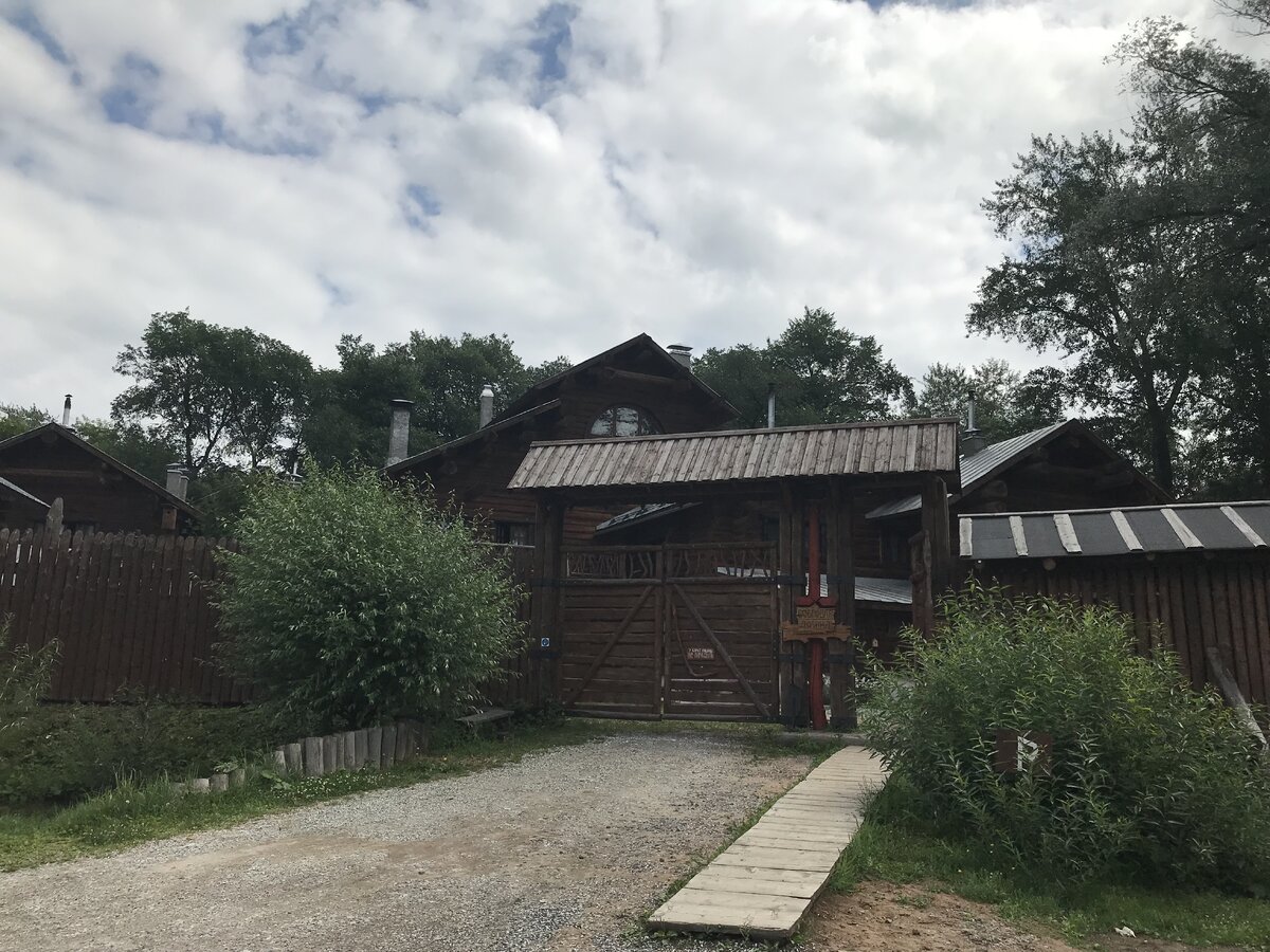 въездная группа этнографического комплекса